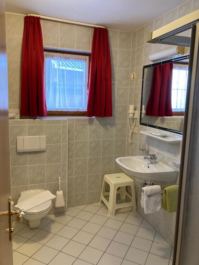 Hotel Am Roemerweg Фис Экстерьер фото