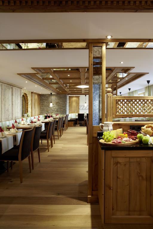 Hotel Am Roemerweg Фис Экстерьер фото